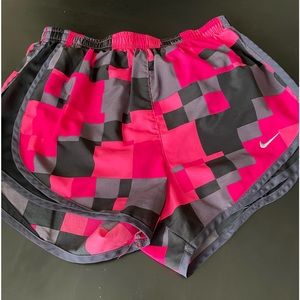 💜Nike XS running shorts💜